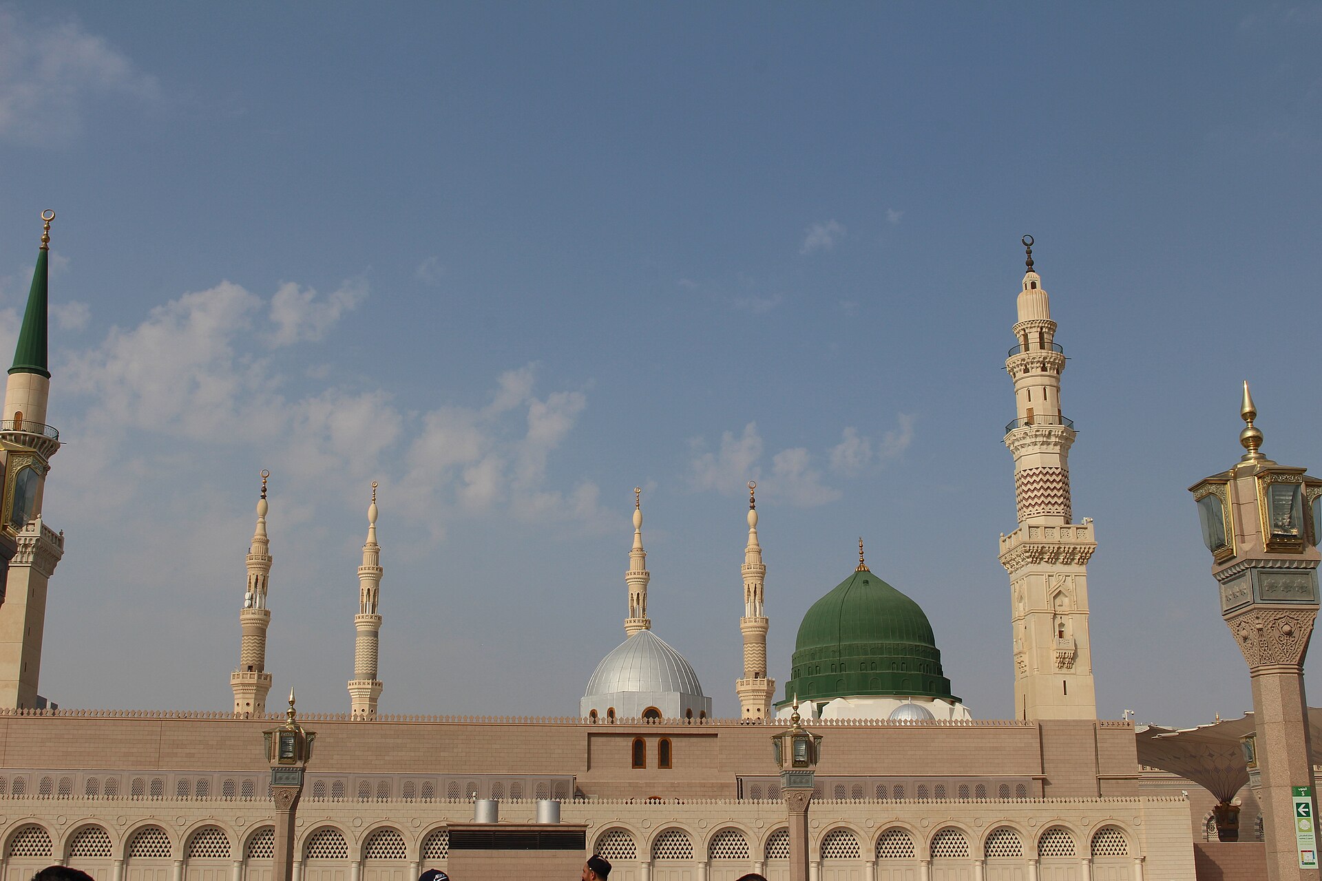 Saudi Arabia Airport Transfers 4 The Green Dome of the Prophet's Mosque in Madinah
